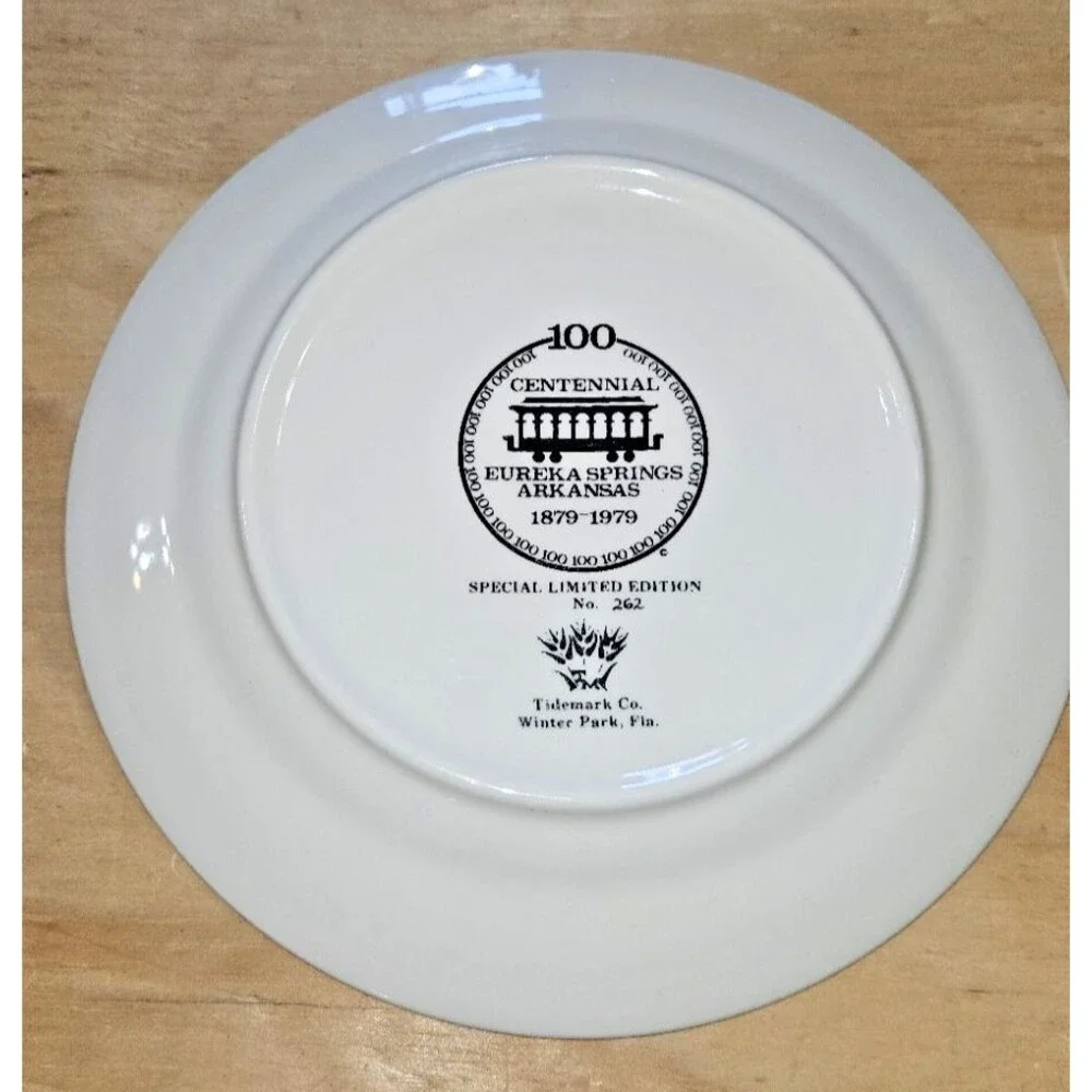 VTG Eureka Springs Arkansas 100 Centennial 1879-1979 Souvenir Plate CRESCENT SPR